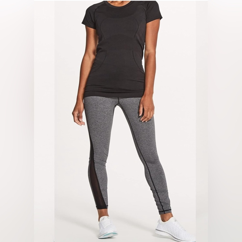 Lululemon Swiftly Tech Short Sleeve Crew size 6